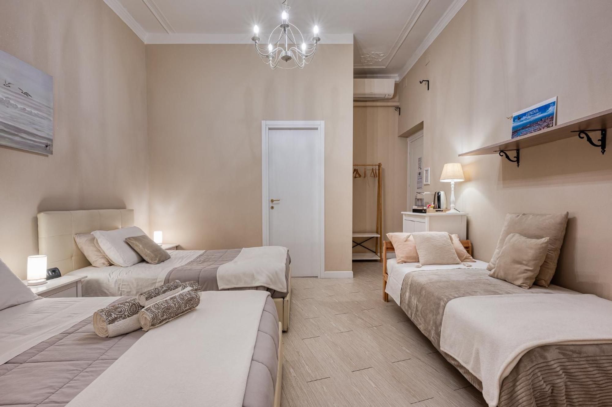 Your House Rooms เจนัว ภายนอก รูปภาพ