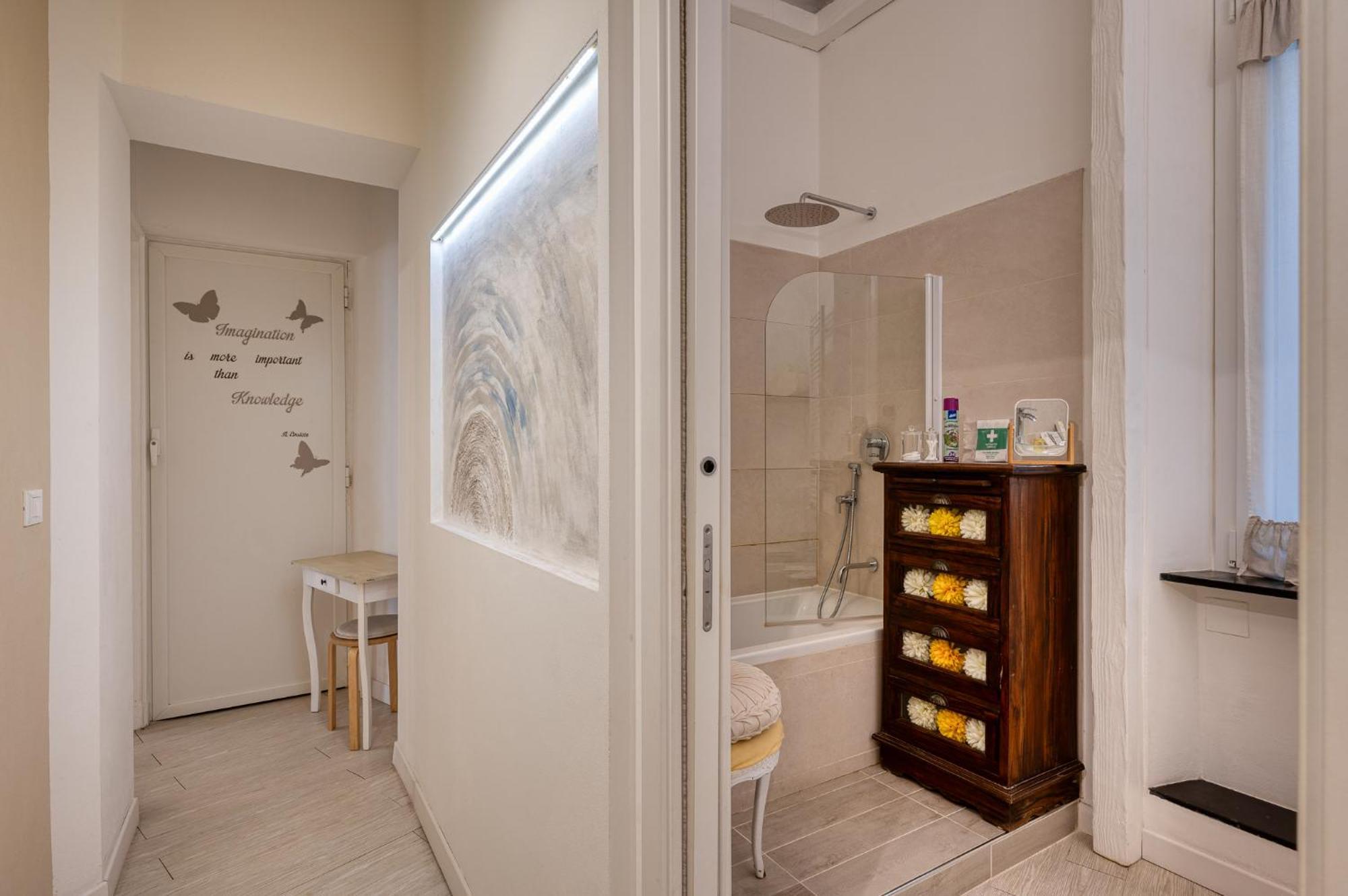 Your House Rooms เจนัว ภายนอก รูปภาพ