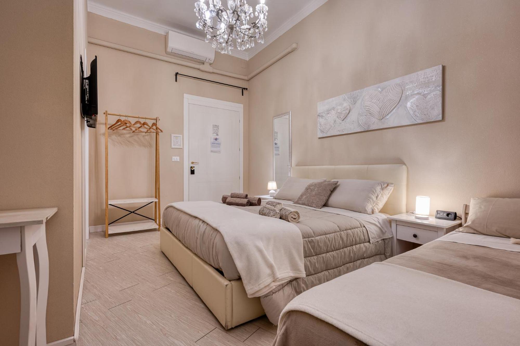 Your House Rooms เจนัว ภายนอก รูปภาพ